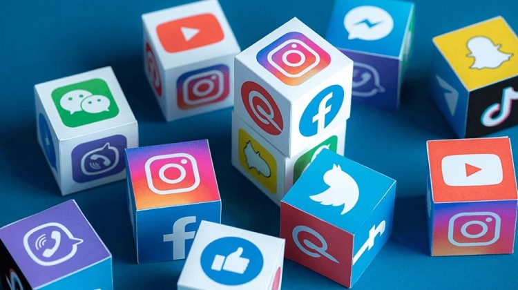 Facebook, Instagram, Zalo,... là các trang thương mại xã hội phổ biến trong xu hướng truyền thông